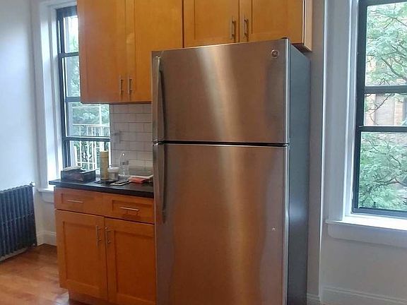 4th image of 200 W 80th St APT 3N