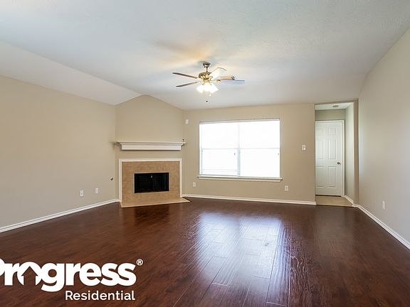 3rd image of 8715 Indian Maple Dr