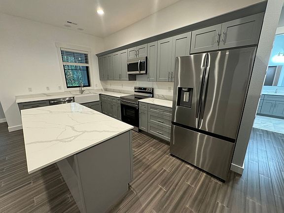 2nd image of 13303 NE 110th Ct