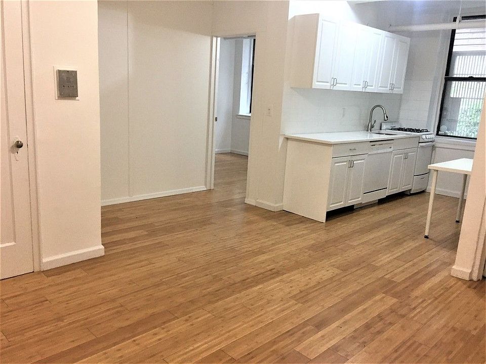 1st image of 208 E 28th St #G1