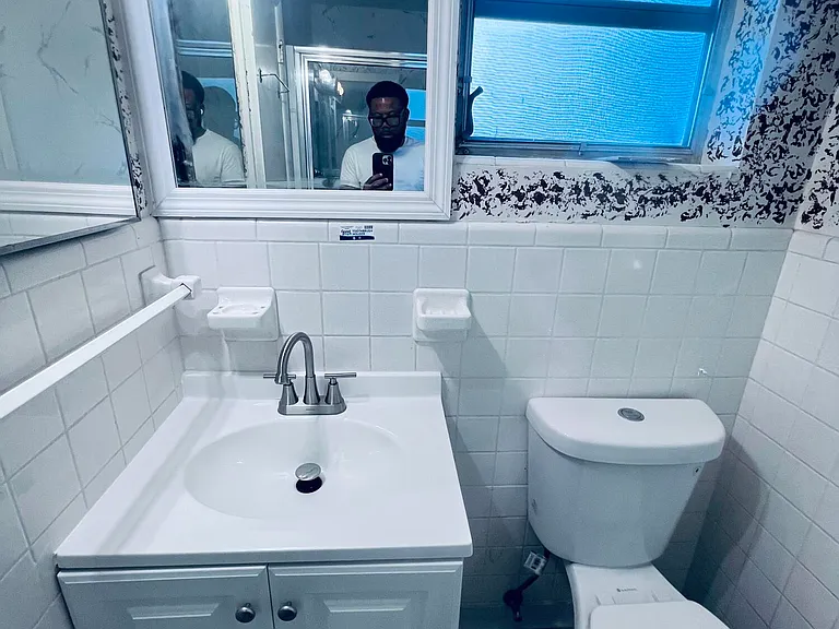 759 Caroline Ave — Photo 1