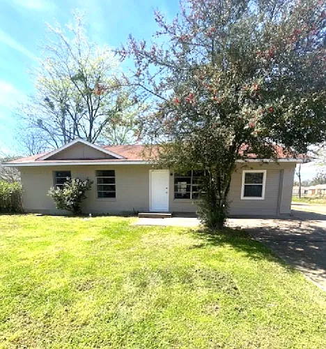 1201 Kennie Dr Photo 1