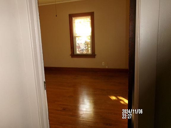 2nd image of 2762 N 76th St #2B-1BA-1100SQFT