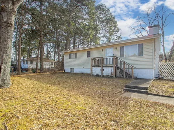 7425 Shady Grove Rd, Little Rock, AR 72209