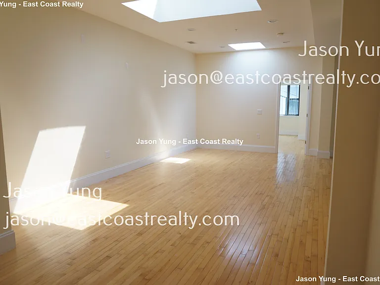 1032 Commonwealth Ave #2 — Photo 16