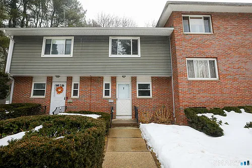 1 Camelot Dr #2 Photo 1