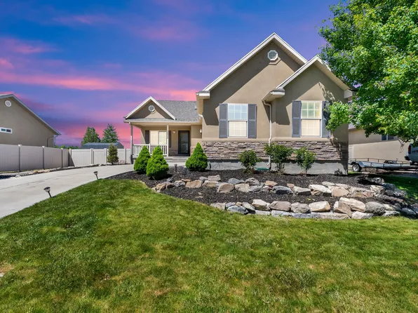 3727 N Summer Way E, Eagle Mountain, UT 84005