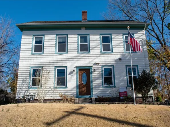 1487 Smithfield Ave, Lincoln, RI 02865