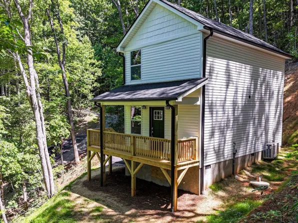 34 Kayce Dr, Candler, NC 28715
