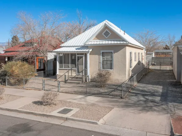 606 Walter St SE, Albuquerque, NM 87102