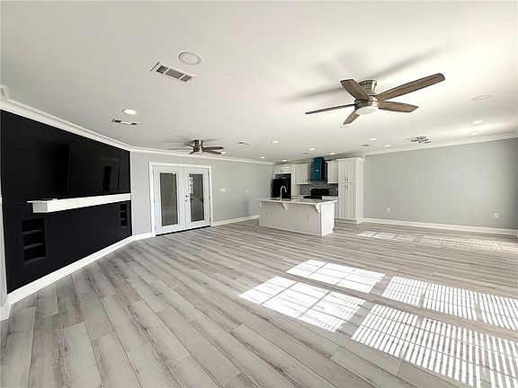 5th image of 3712 Melissa Dr