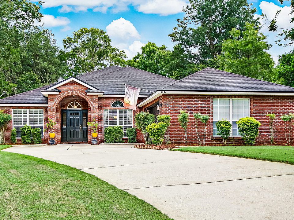 1st image of 3991 Lake Crest Ter