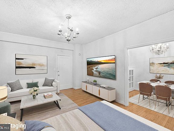 2nd image of 2032 Belmont Rd NW APT 104