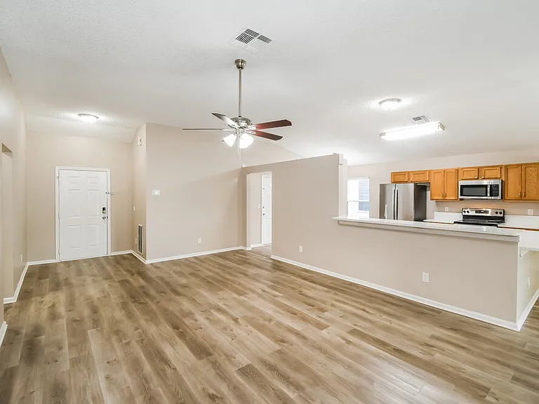 1418 Runes Ct — Photo 4