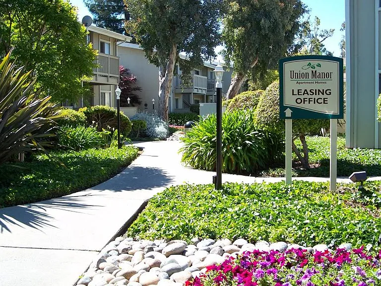 Union Manor — Photo 26