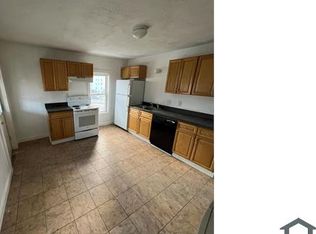 14 Myrtle Ave #1F, Fitchburg, MA 01420