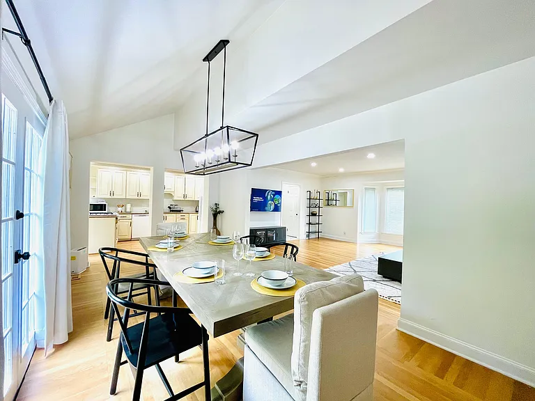 60 Devon Rd — Photo 15