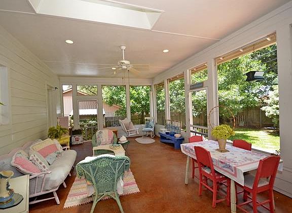 3rd image of 4309 Balcones Woods Dr
