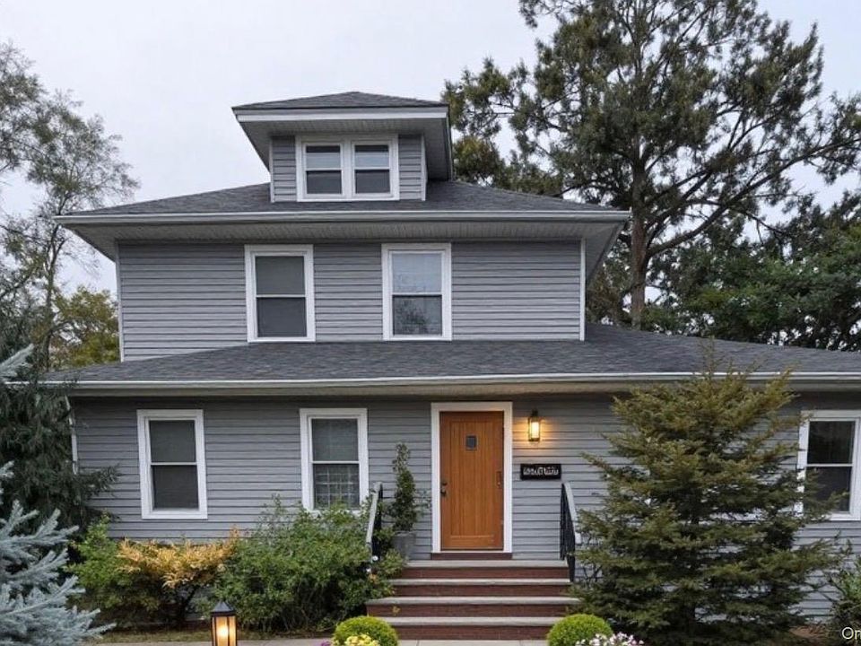 1st image of 116 Carleton Avenue