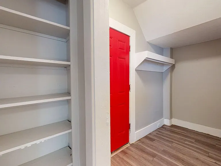 3452 W 44th St — Photo 17