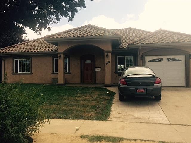 2nd image of 460 Cabrillo Ave