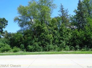 1008 N Lotz Rd, Canton, MI 48187