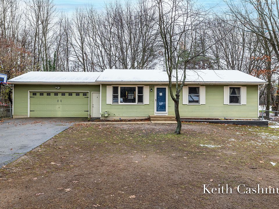 1st image of 2849 Fairway Dr