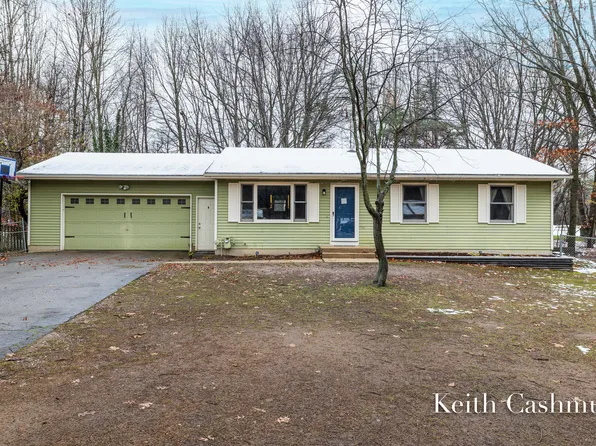 2849 Fairway Dr, Dorr, MI 49323