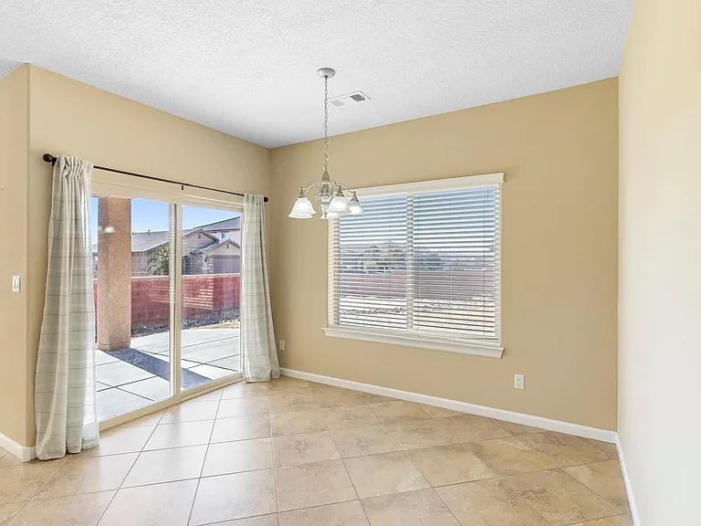 604 Loma Linda Loop NE — Photo 16