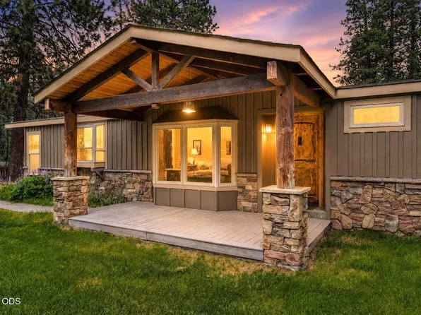 19206 Kiowa Rd, Bend, OR 97702