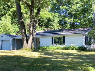 355 N Dodge Lake Ave, Harrison, MI, 48625