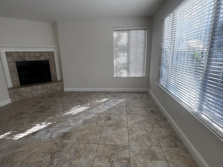 511 W Las Brisas Dr — Photo 20