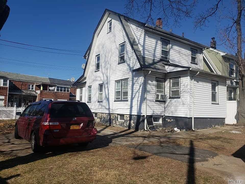 2nd image of 16704 110th Ave