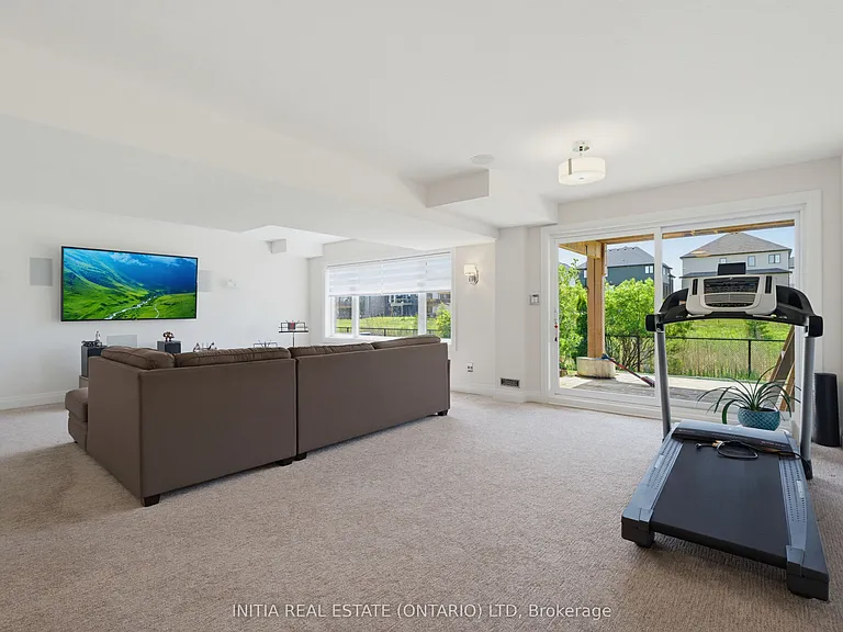 1258 Silverfox Dr — Photo 25