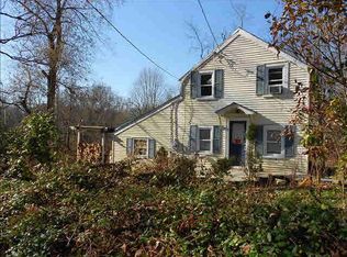 518 Rossway Rd, Pleasant Valley, NY 12569