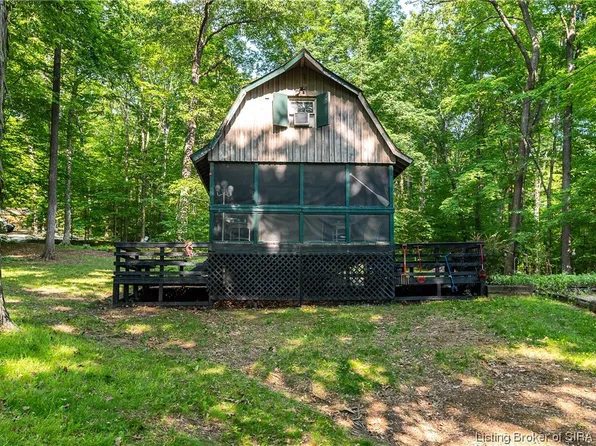 6263 S Wild Greenwood Street, Paoli, IN 47454
