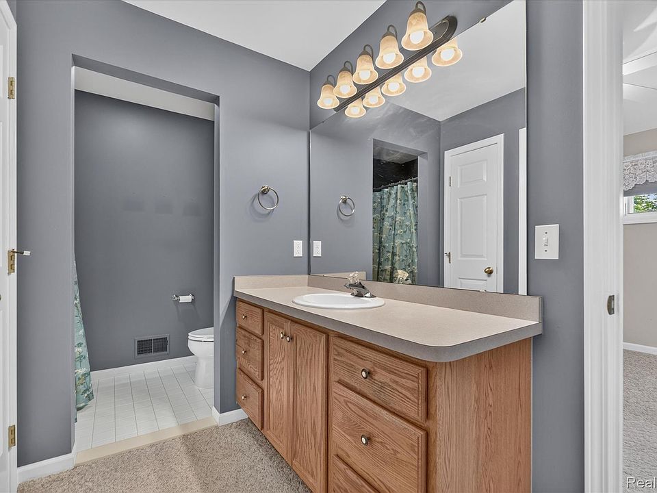 205 Addison Cir, photo 18