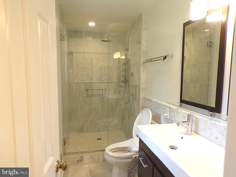 5915 Parkridge Ln — Photo 21