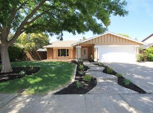 125 Iroquois Dr, Vacaville, CA 95688