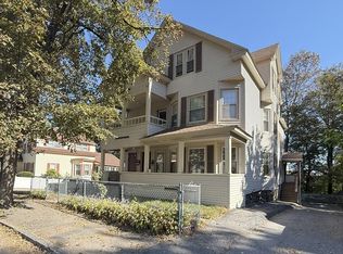 33 Richards St #1, Worcester, MA 01603