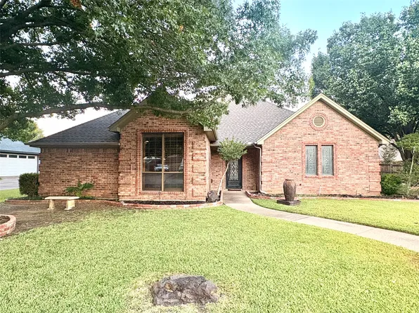 990 Oak Ridge Dr, Keller, TX 76248