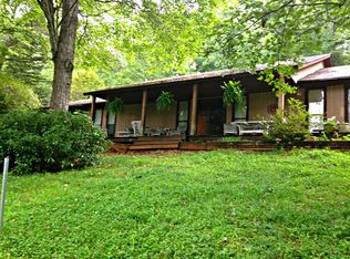 120 Beasley Mine Cir, Franklin, NC 28734