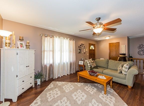4th image of 135 N Lioba Dr