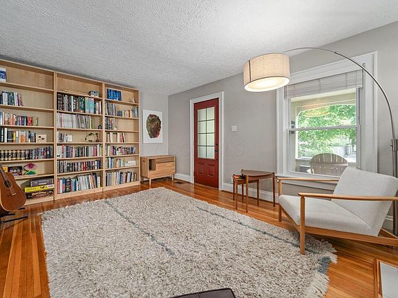 4th image of 1369 Elmwood Ave
