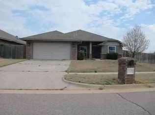 1120 Chestnut Creek Dr, Yukon, OK 73099
