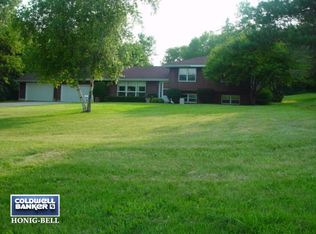 8800 Fox River Rd, Burlington, WI 53105