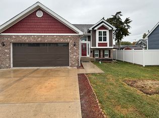 1619 Highland Ave, Crest Hill, IL 60403