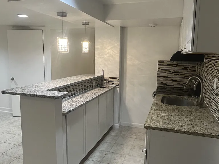 200 Colesville Manor Dr — Photo 7