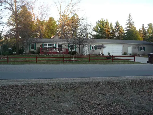 2240 Lake St, Saint Helen, MI 48656