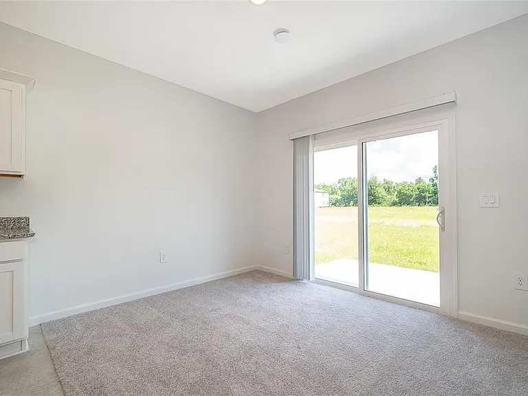 Spire Dr — Photo 18